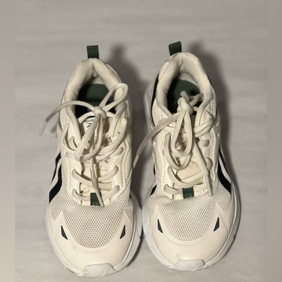 Reebok Other - Reebok Kids Cream and Black Sneakers